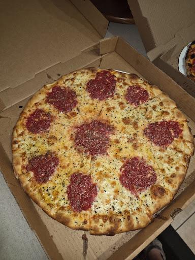 Carmine's Pizzeria